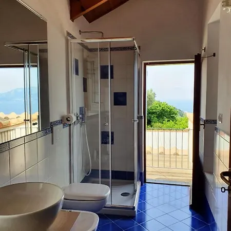 Oblo Su Capri. Apartment *